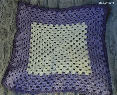 nanny sqare crochet cat blanket